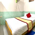 Royal Hotel