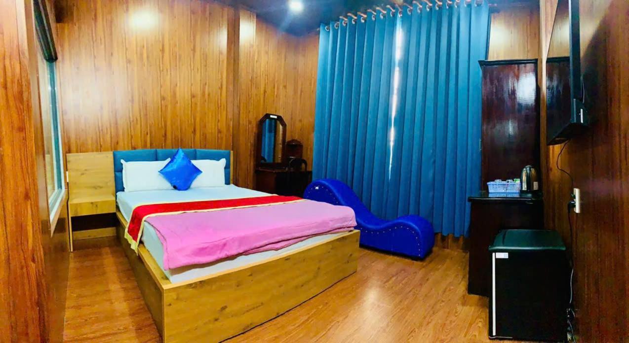 Hotel Royal *